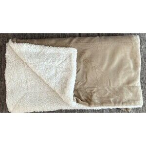 Berkshire blanket Sherpa throw Warm and Soft Loftmink Reversible. Grain 50x60 in